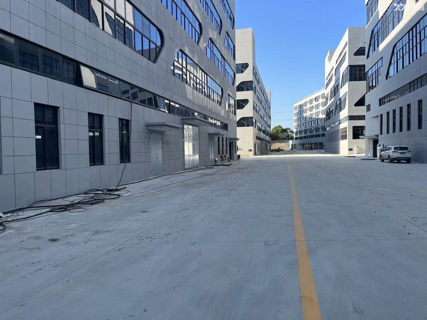 诸暨阮市130000平全新厂房出租