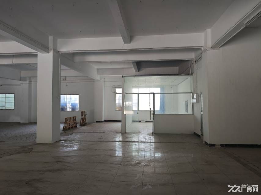 黄埔区靠马路边500平方标准厂房 - 8