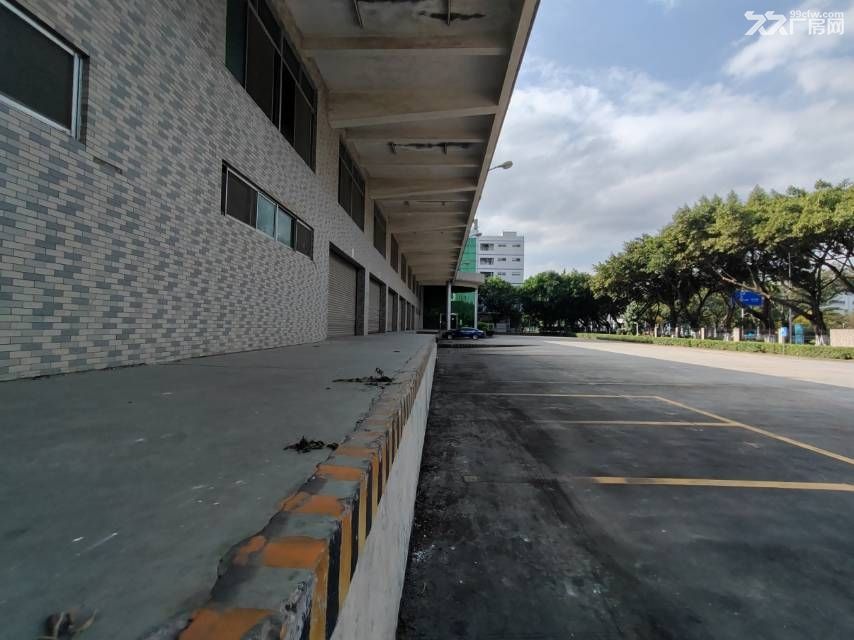 黄埔区高台标准厂房出租