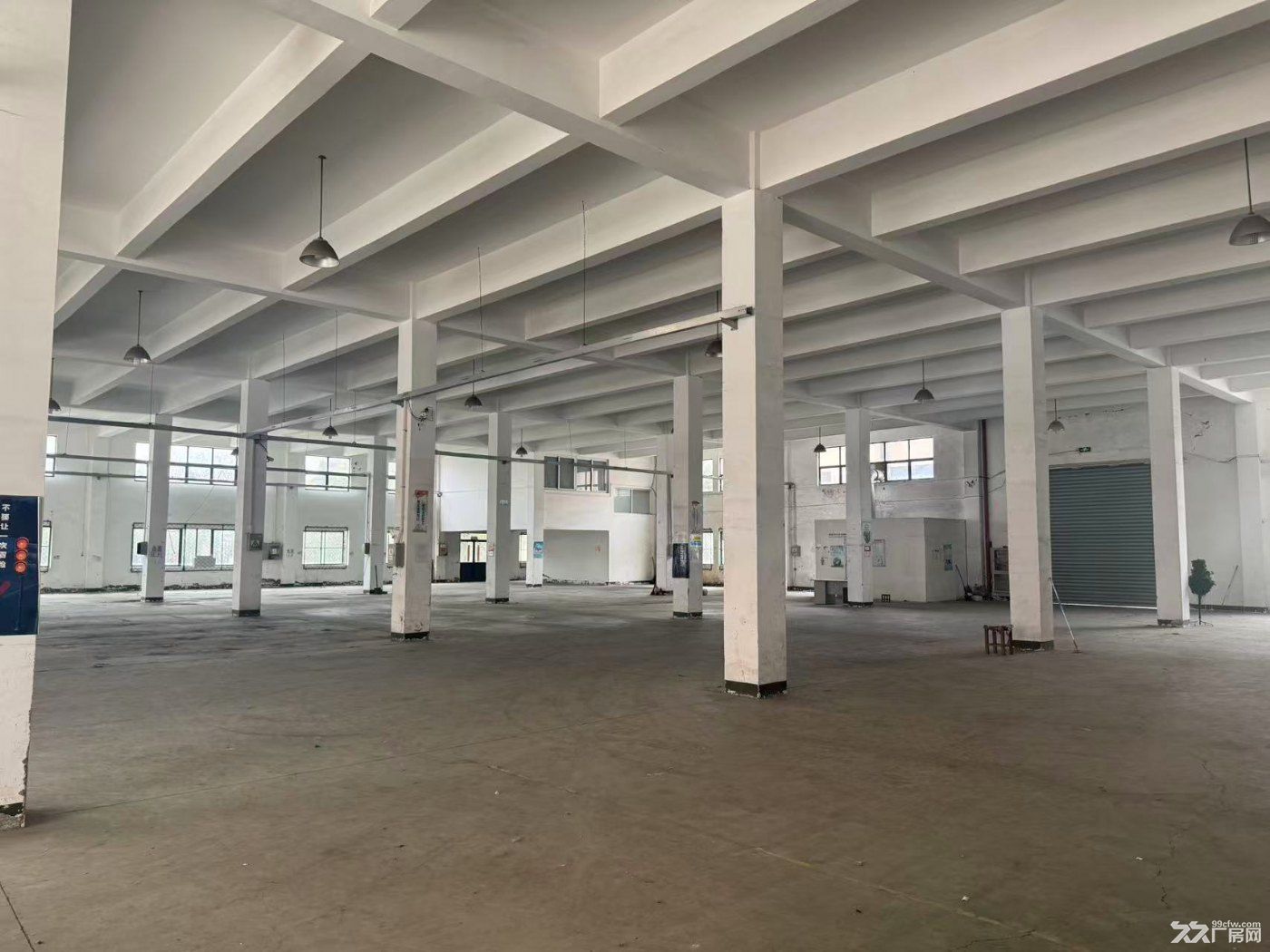 临港万祥工业园区 3800平独栋厂房 房东直租 交通便捷 停车方便 - 3