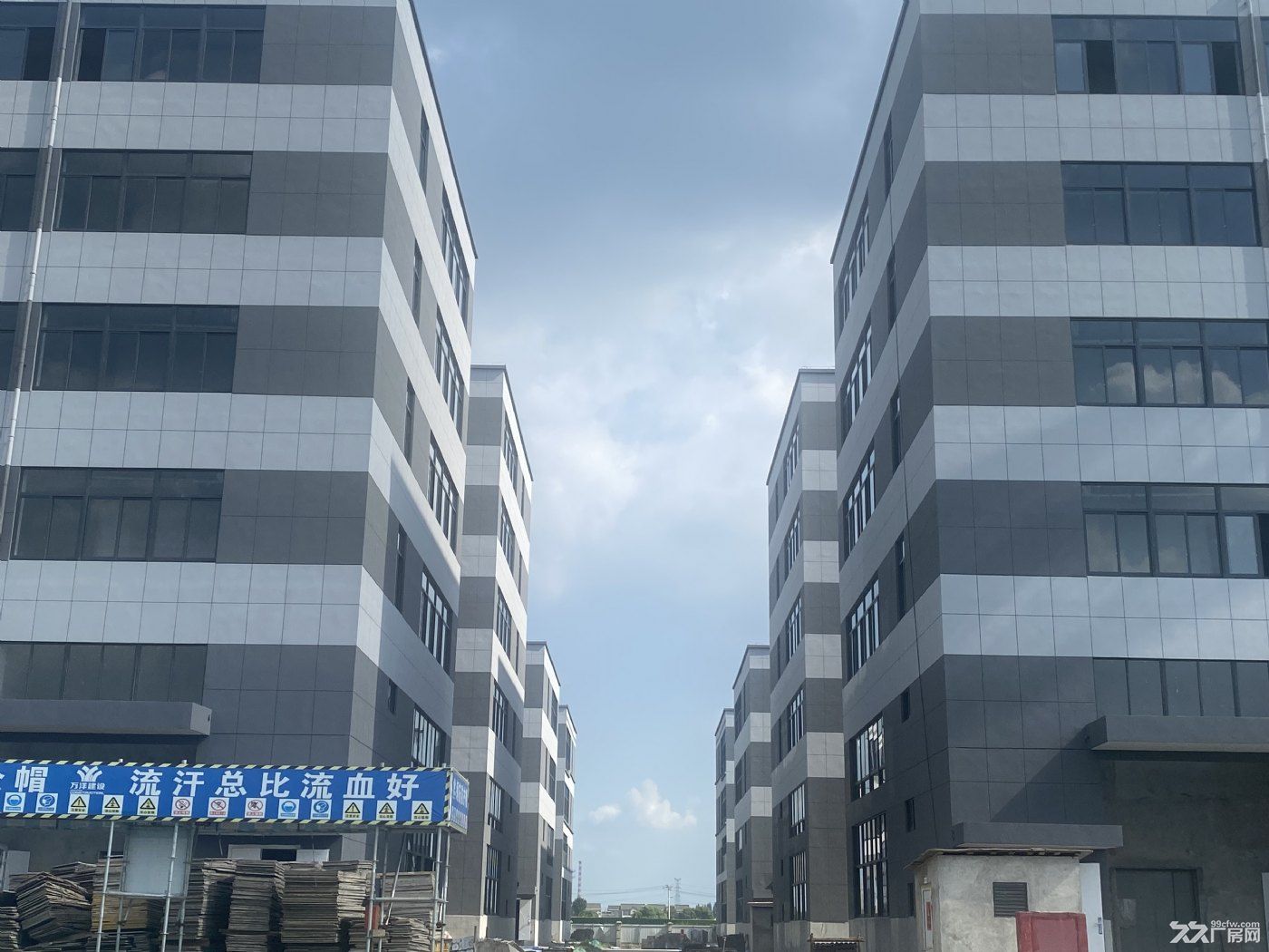 独门 独院 独栋 准现房 50年产权 办证快