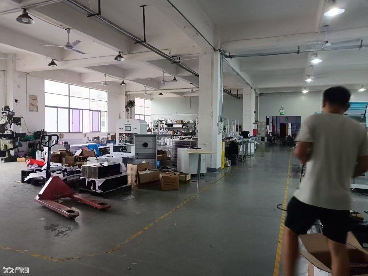 20元,光明龙大高速2楼厂房仓库2400平米,带办公室,前台,地坪漆精装修 - 4