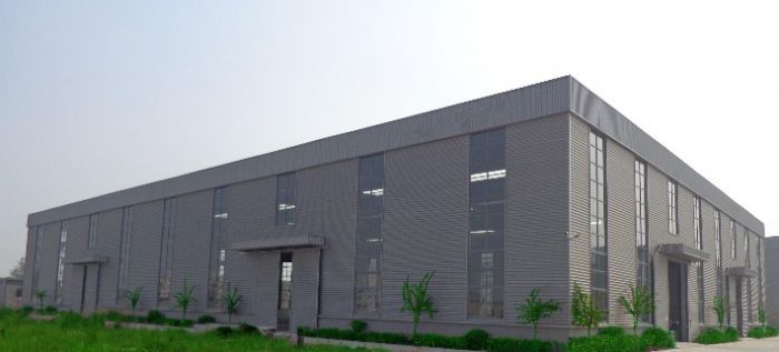 带院子钢构厂房,有产权,跨度32米,层高12.1米,