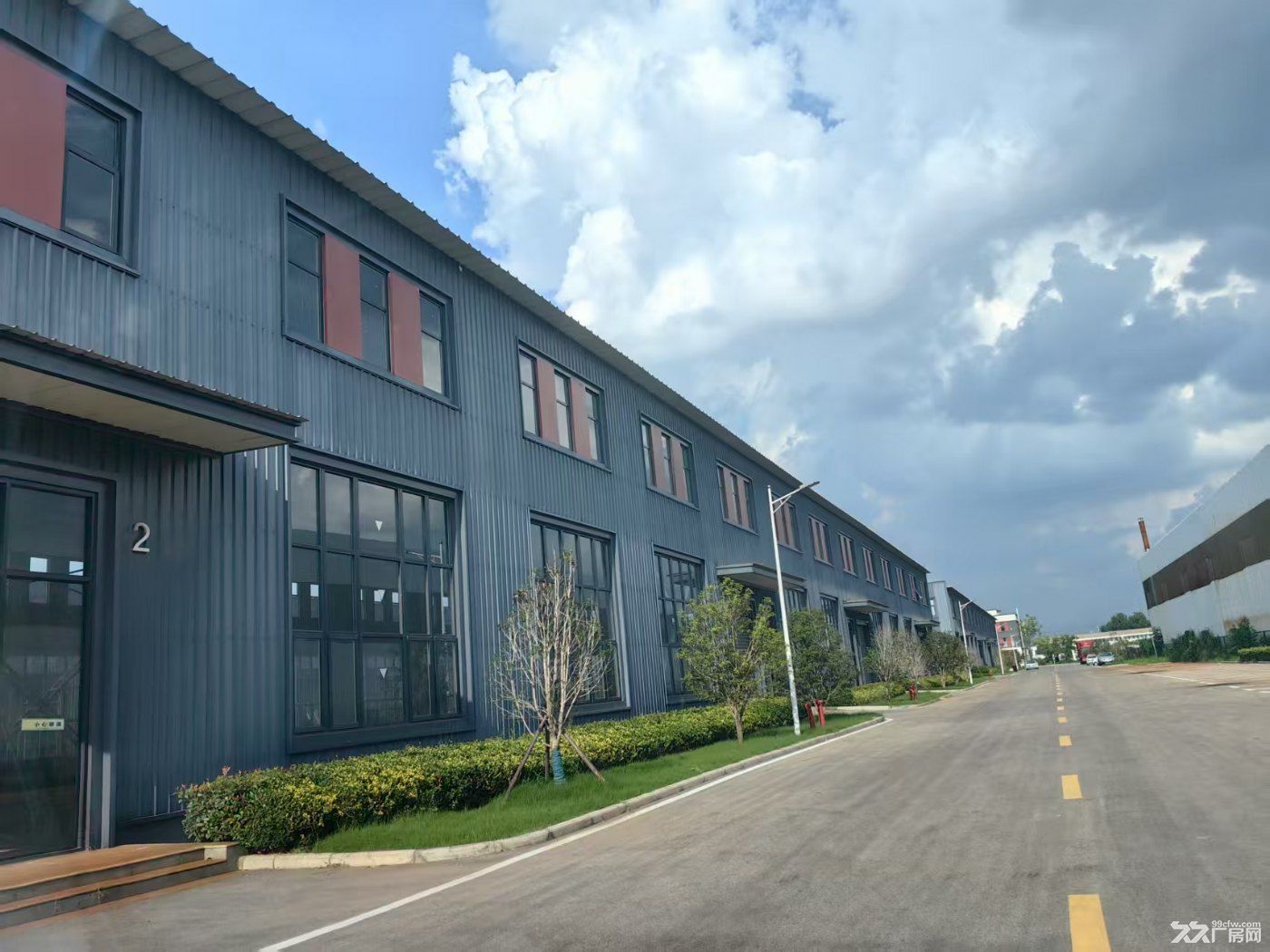 10米的层高,10T的荷载,满足企业的生产需求 - 2