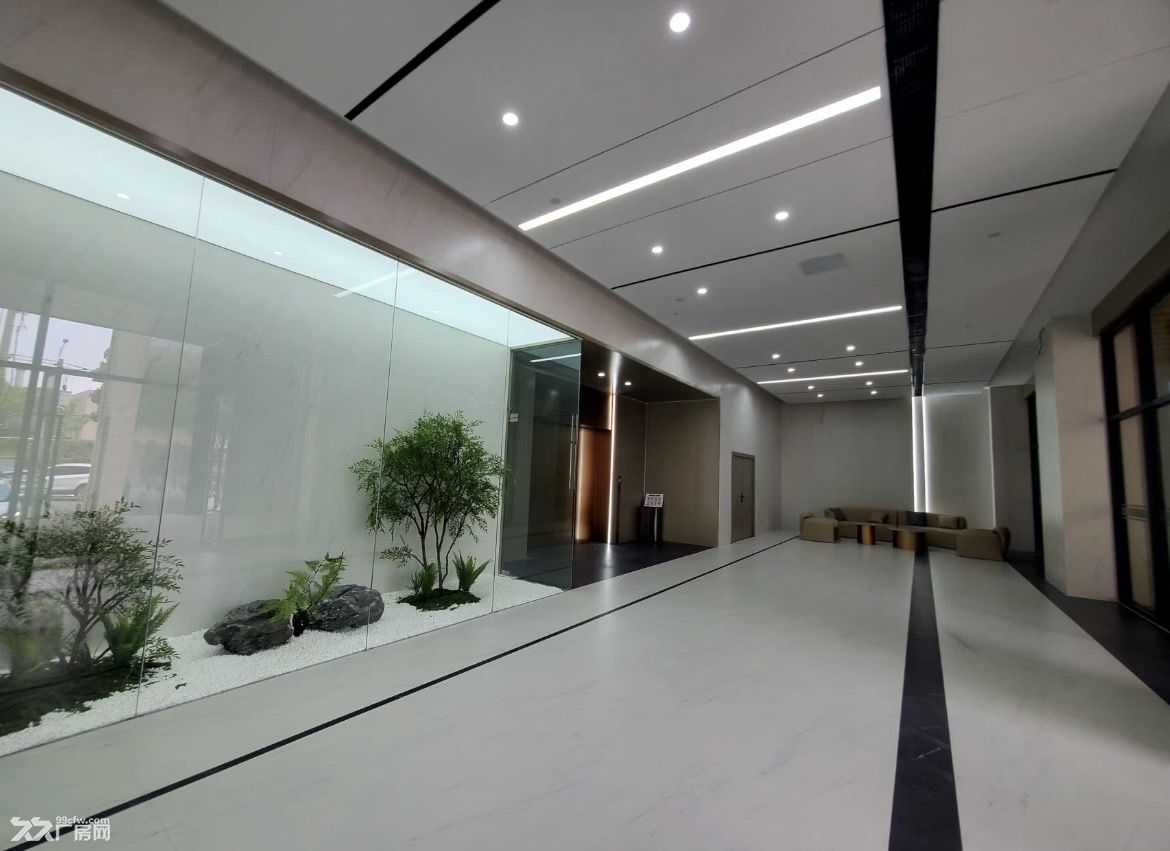 颛桥地铁站旁精装修办公室 电商仓库出租 特价0.9 - 7