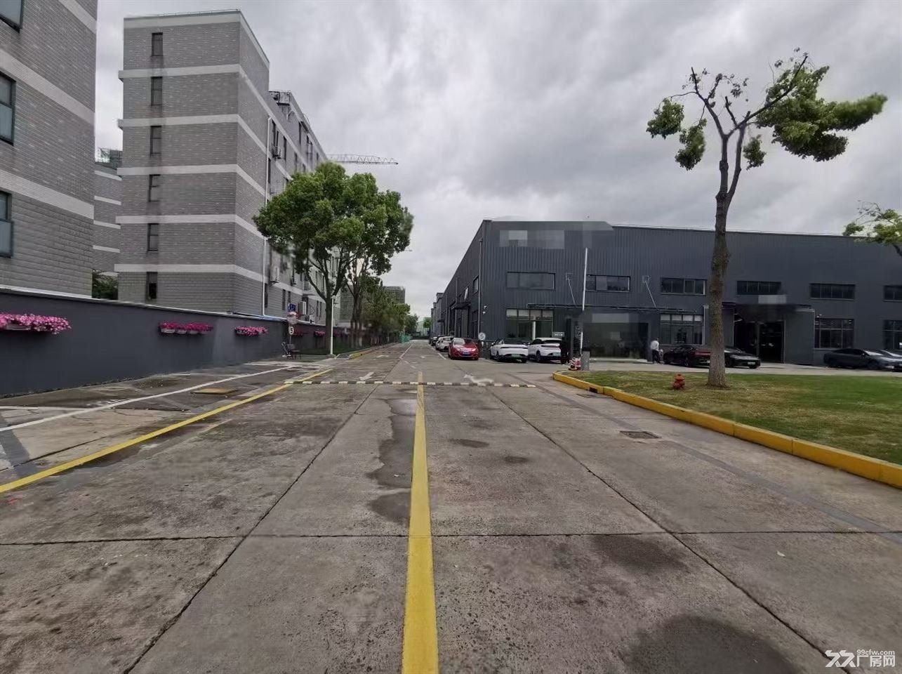 周浦大房东直租近地铁站可办公研发仓储大车进车停车方便