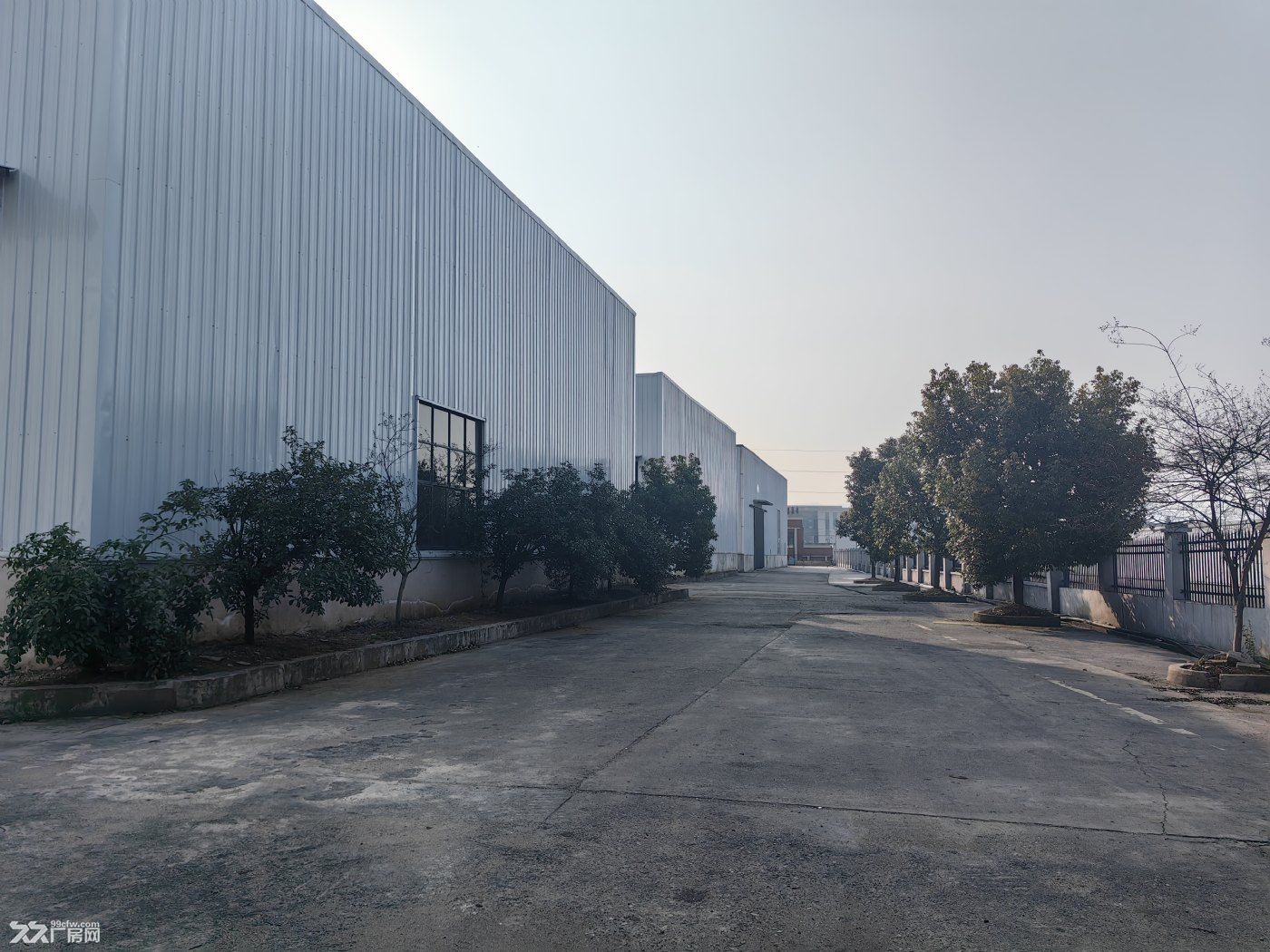 出售铜仁大龙经济开发区80000平方标准厂房，带办公楼1栋 - 7