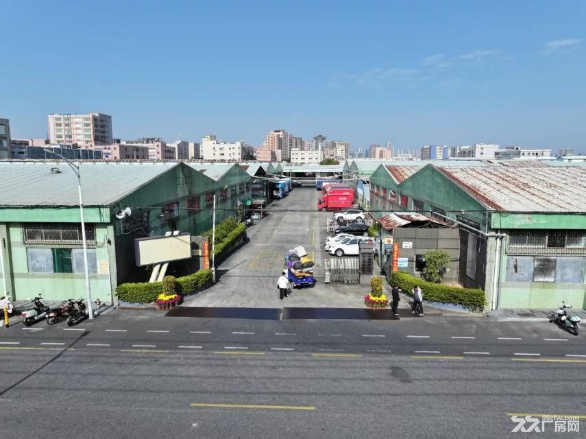 深圳市光明区原房东大型钢构厂房2000-70000平 可分租 - 2