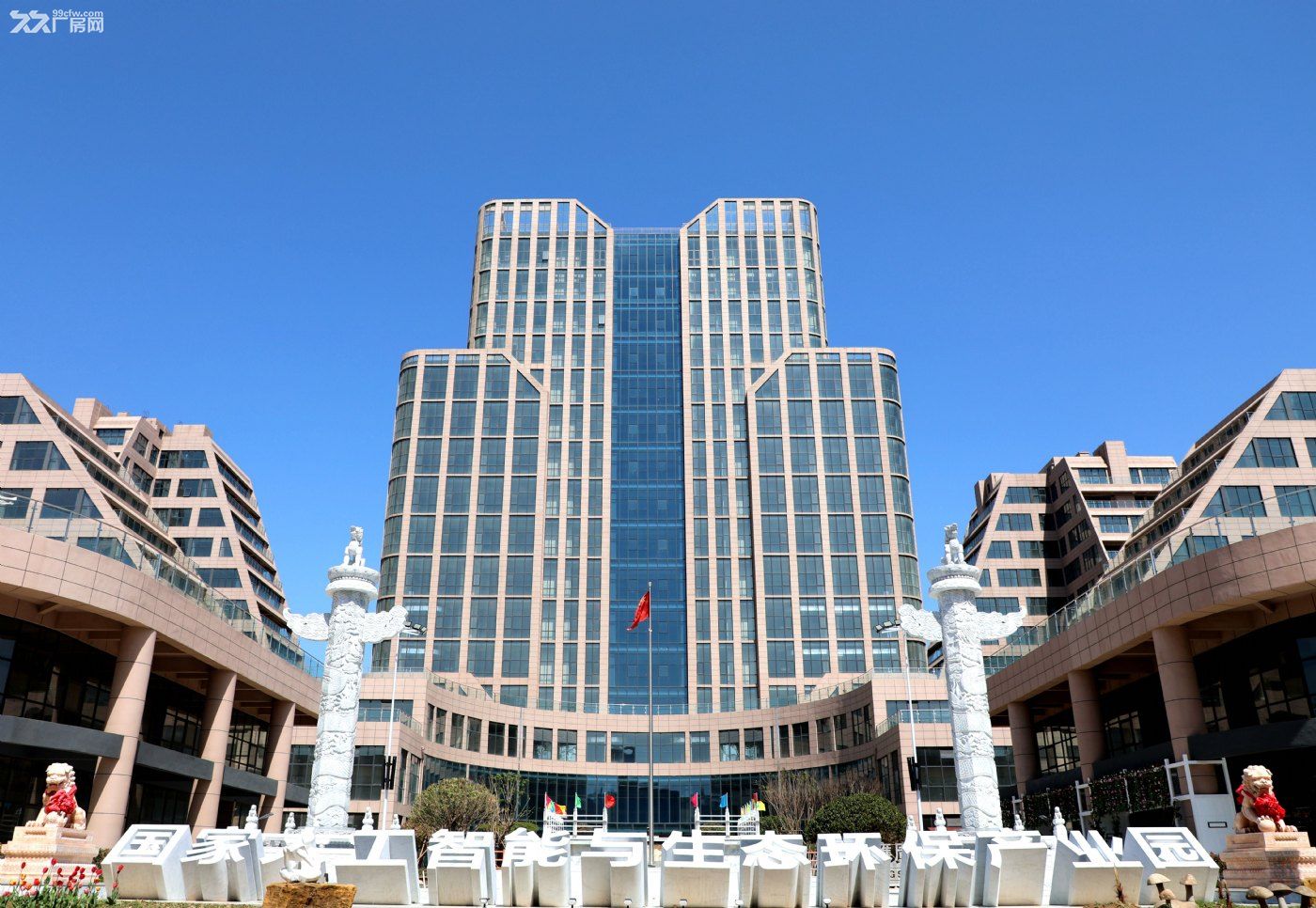 城阳高新区工业厂房出租,全新多层厂房,配套齐全,高新区中心位置 - 2