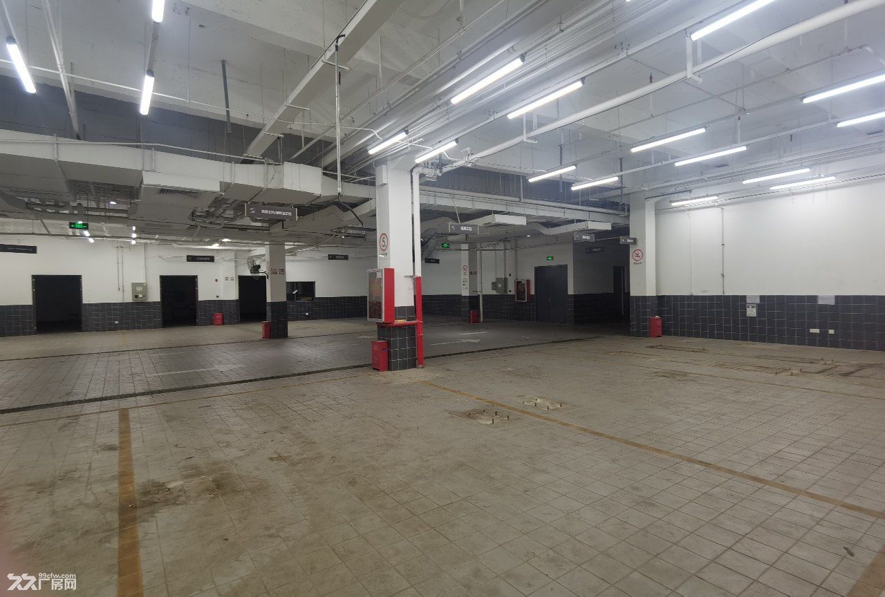 龙华汽车城高速主干道旁5332平展厅出租 - 7