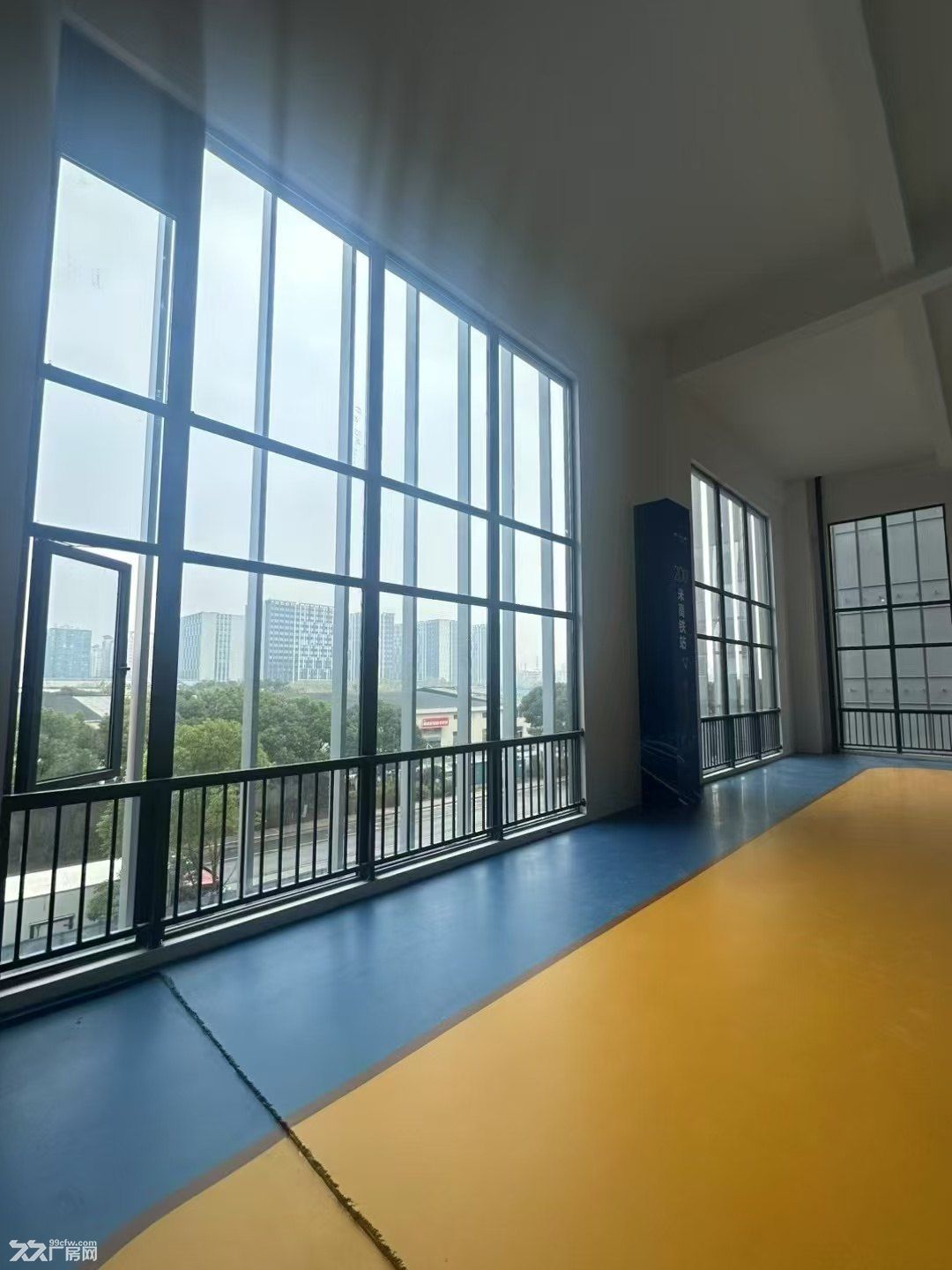 紫金山脚下独一档位置 金马路地铁站旁 实景现房 产权可分割 - 5