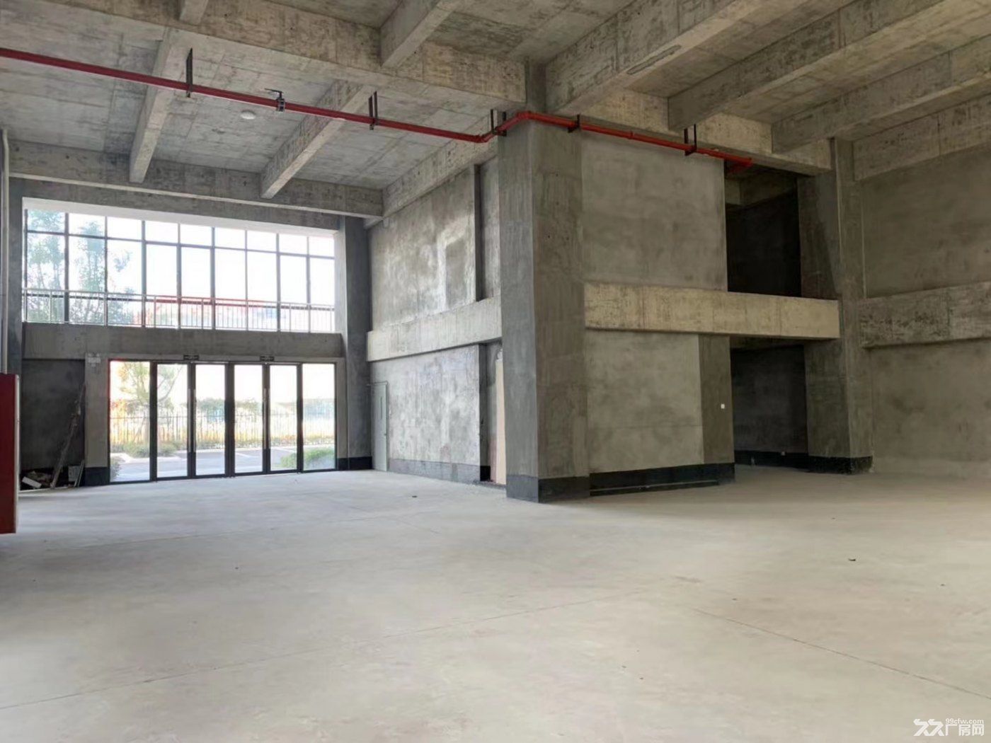 松江独栋厂房出售,104用地,现房,稀缺小独栋960平,总价 - 5