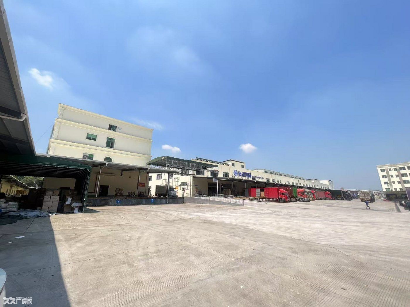 独门独院5.6万平物流场地仅售3个亿,超高回报率 - 2