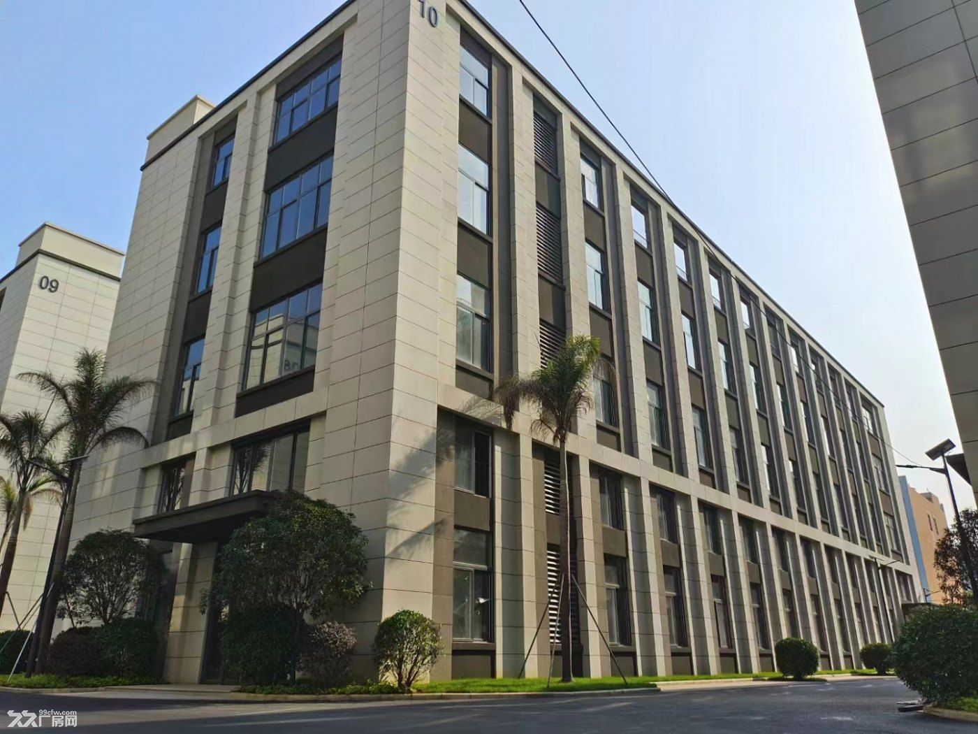 (五象核心区)3.5层独栋厂房企业墅出售,独立产权,可按揭 - 4
