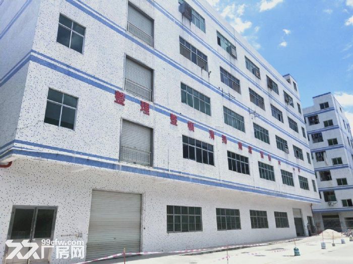 龙岗嶂背原房东3000平独栋厂房,可分租,在主干道,人流量大