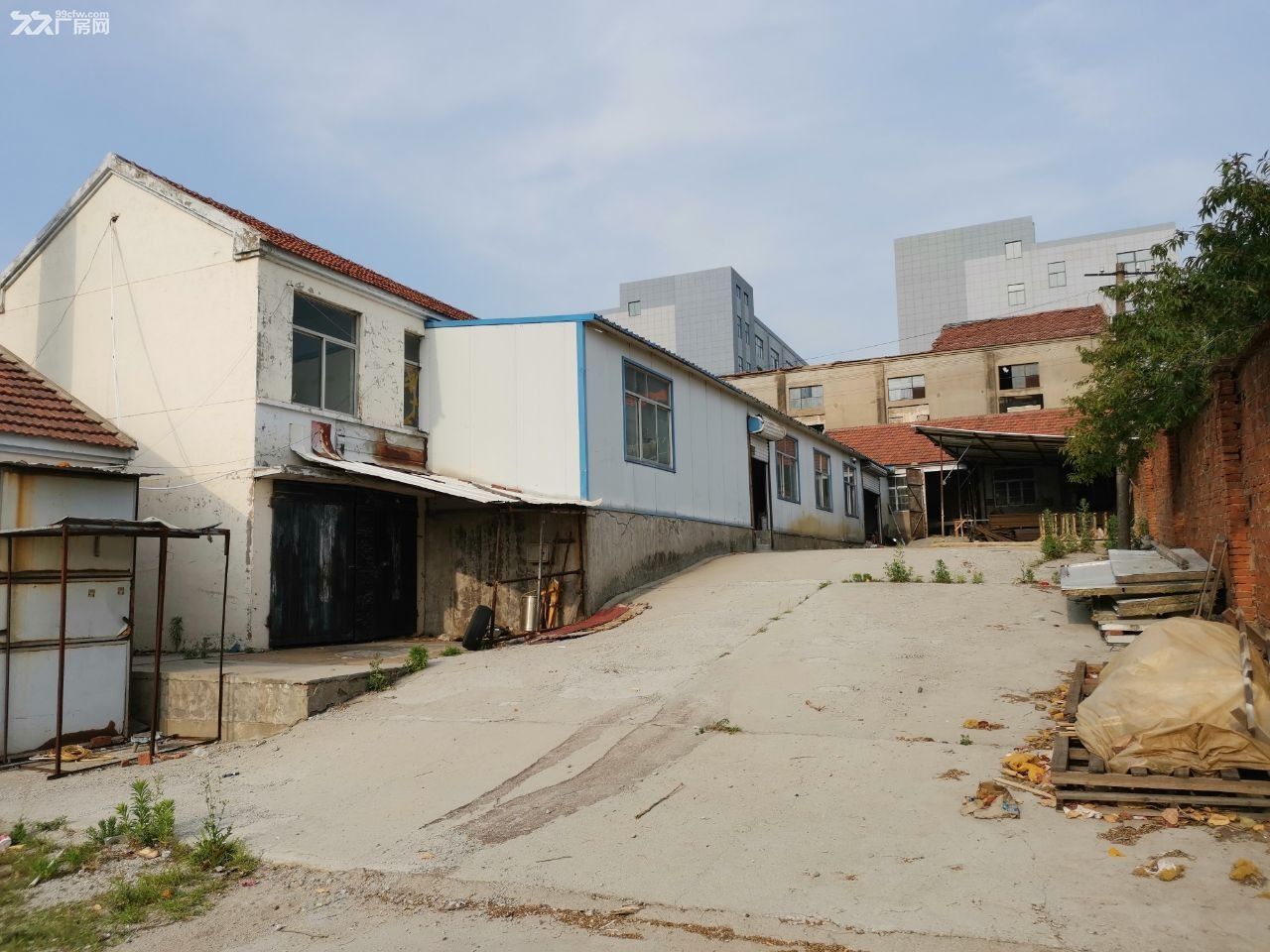 威海市羊亭镇北小城东厂房出租