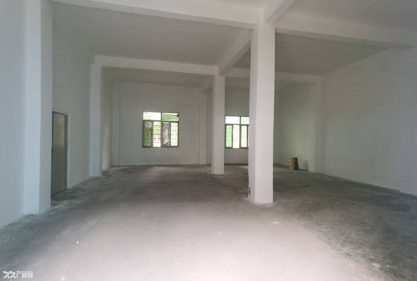 龙华大型工业区一楼230平厂房出租