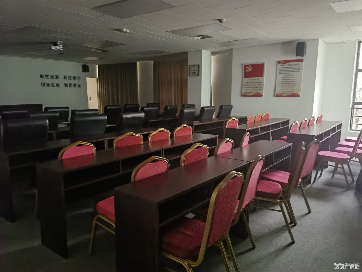 荣昌东街地铁站BDA企业大道2590平米独栋 - 2