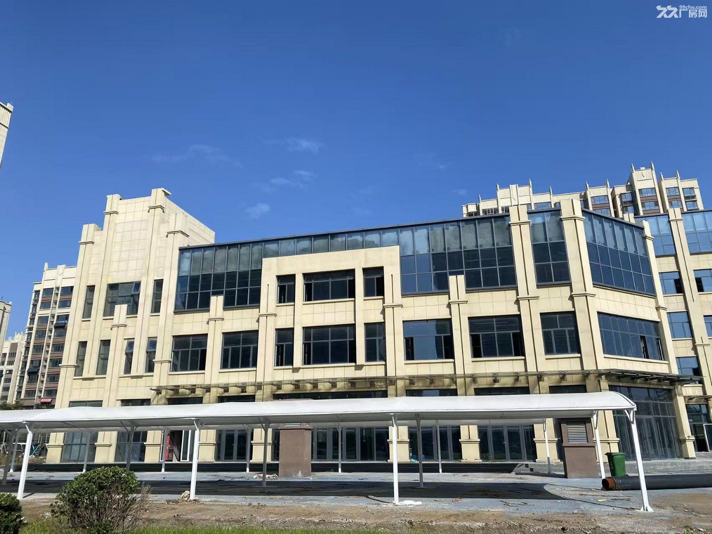 旺铺位于济宁市区与嘉祥县中间疃里镇五和居社区商业街,黄金地段,交通便利,人流密集 - 4