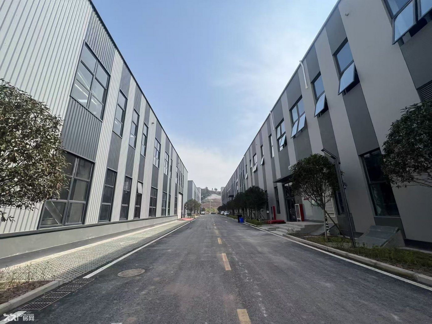 璧山工业园标准厂房 50年产权 可生产可仓储