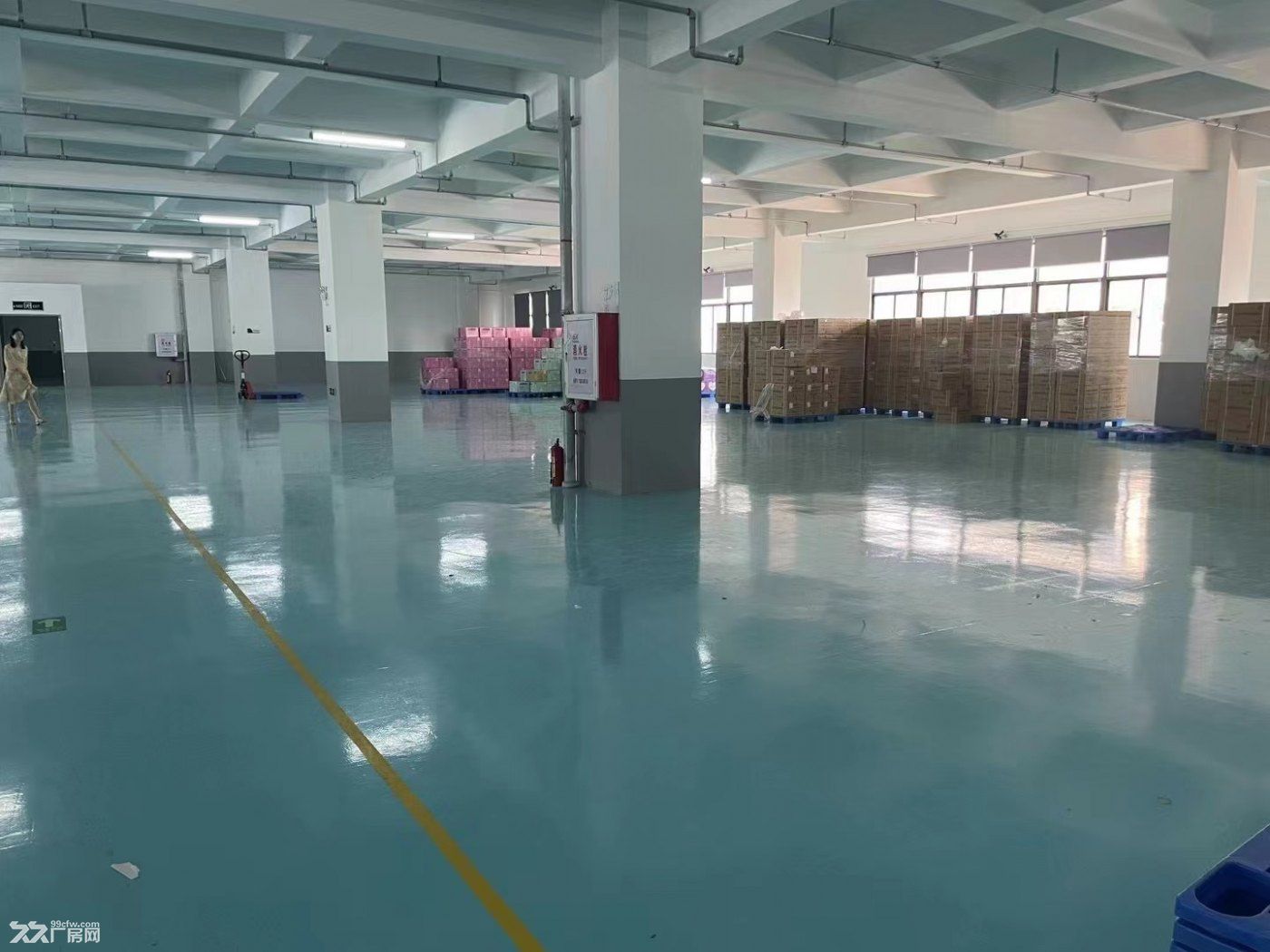 租金个位数：水口大道地坪漆红本厂房招租 - 2