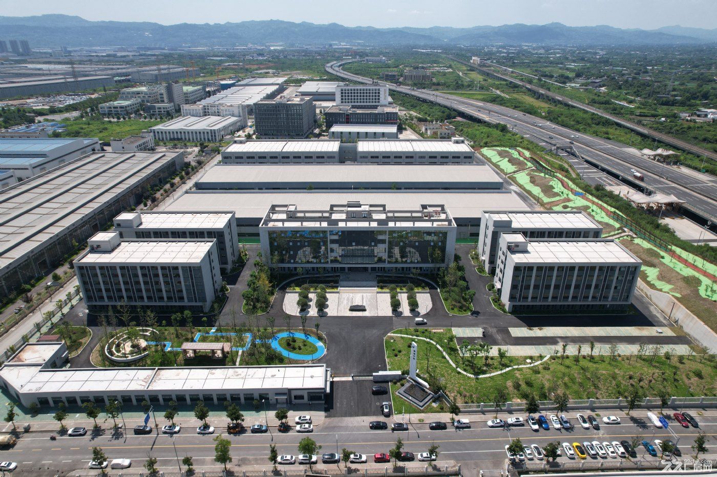 天府新区可研发、可生产、可办公花园厂房出租 - 2
