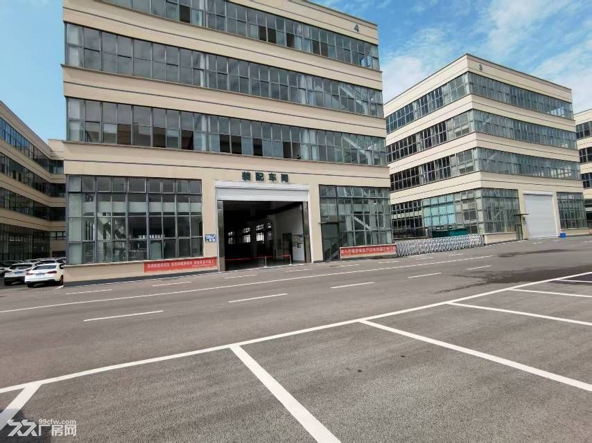 8米高标准一楼厂房带行车出租,金刚砂地面 - 4