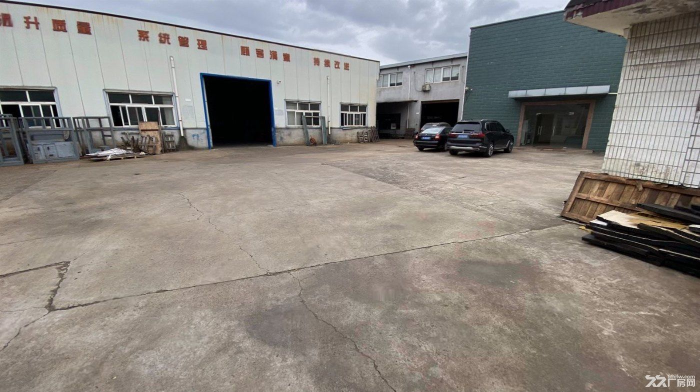 房东直租：曹安公路主干道独门独院厂房出租，带行车，带办公室，行业不限 - 8