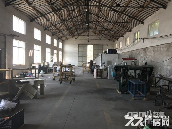 独门独院湖熟4000平方厂房出租，高6米，可分租  有4幢厂房，可分租2000平