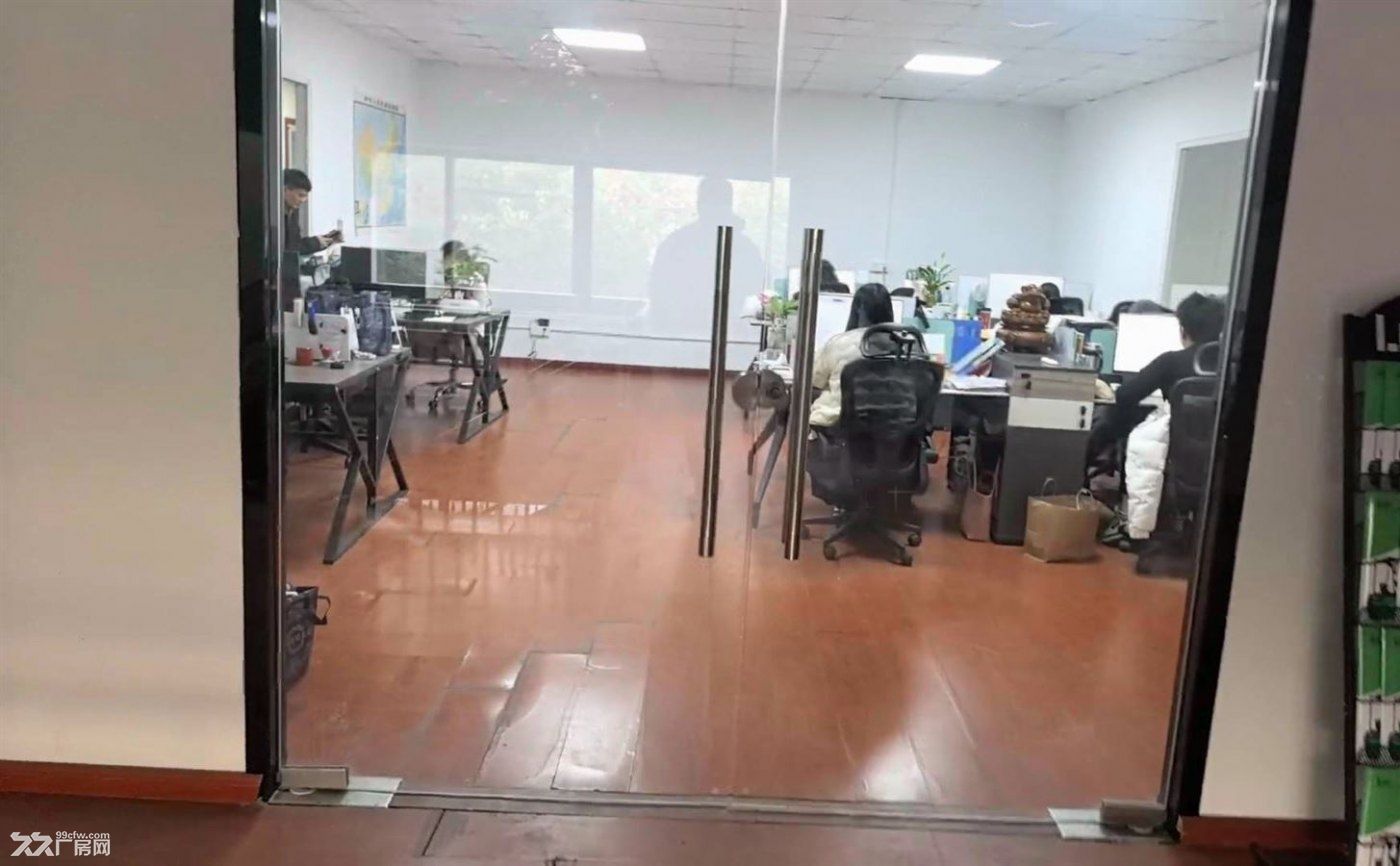房东直租:赵巷镇崧春路203号独院厂房960平方出租带精装修办公室 - 3