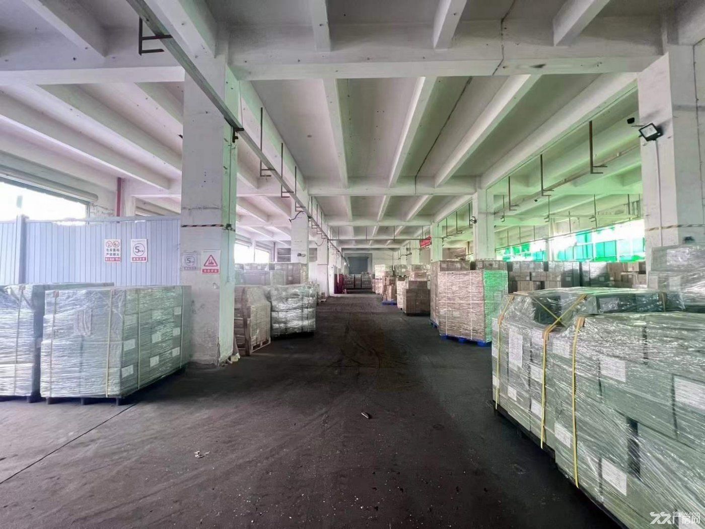 龙华大浪一楼2400m²厂房出租 330m²起分租