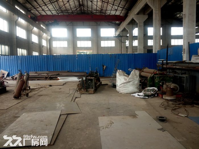 汤山1200平方米厂房出租，高12米，有行车  有办公室宿舍