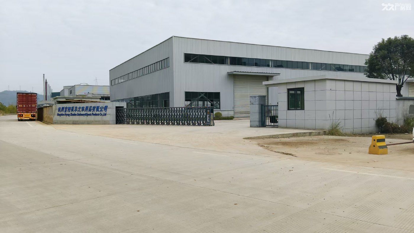 富阳常安镇2640方单层带行车厂房出租