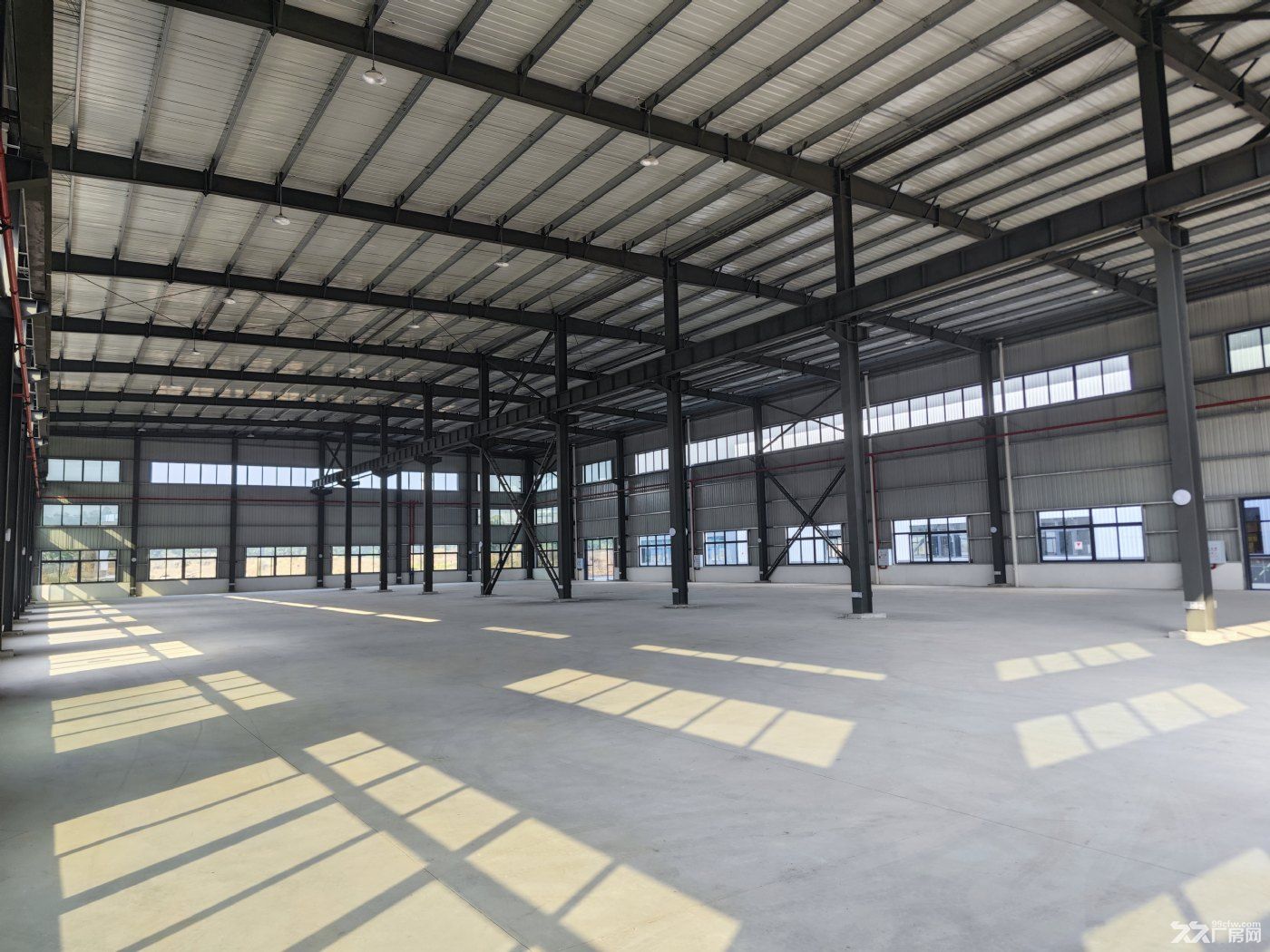 独门独院 11米层高厂房 - 3