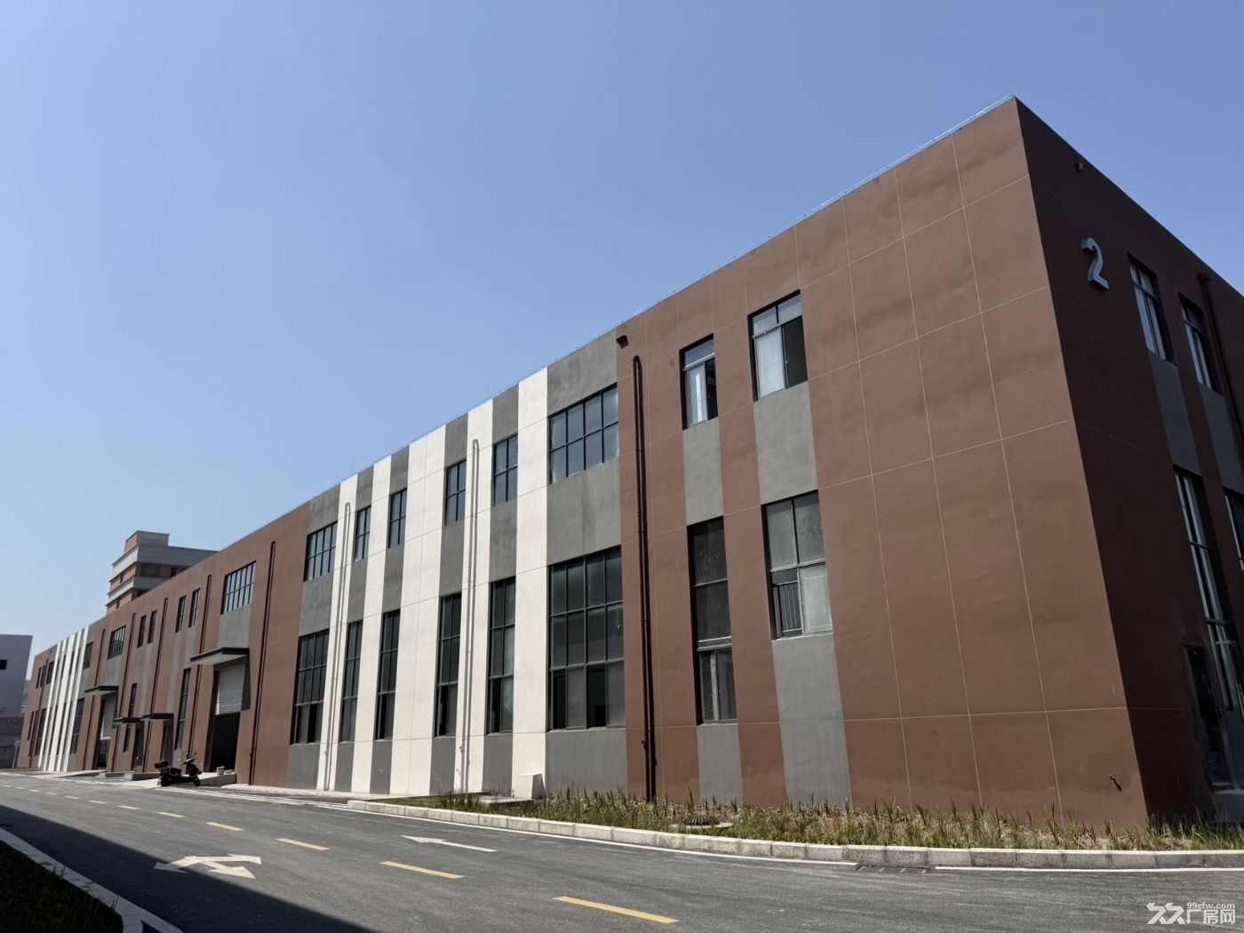 近沙坪坝区主城稀缺独栋标准厂房,下证快,现房,面积段均有 - 6