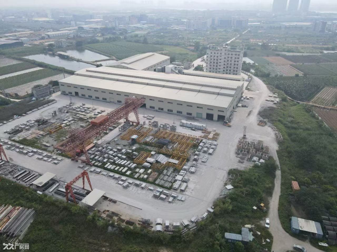 园洲镇原房东钢构厂房出租,厂房17000方,滴水13米,到顶17米,有航车!长度 - 2