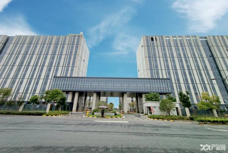 钢构厂房带行车,32吨,无中介费