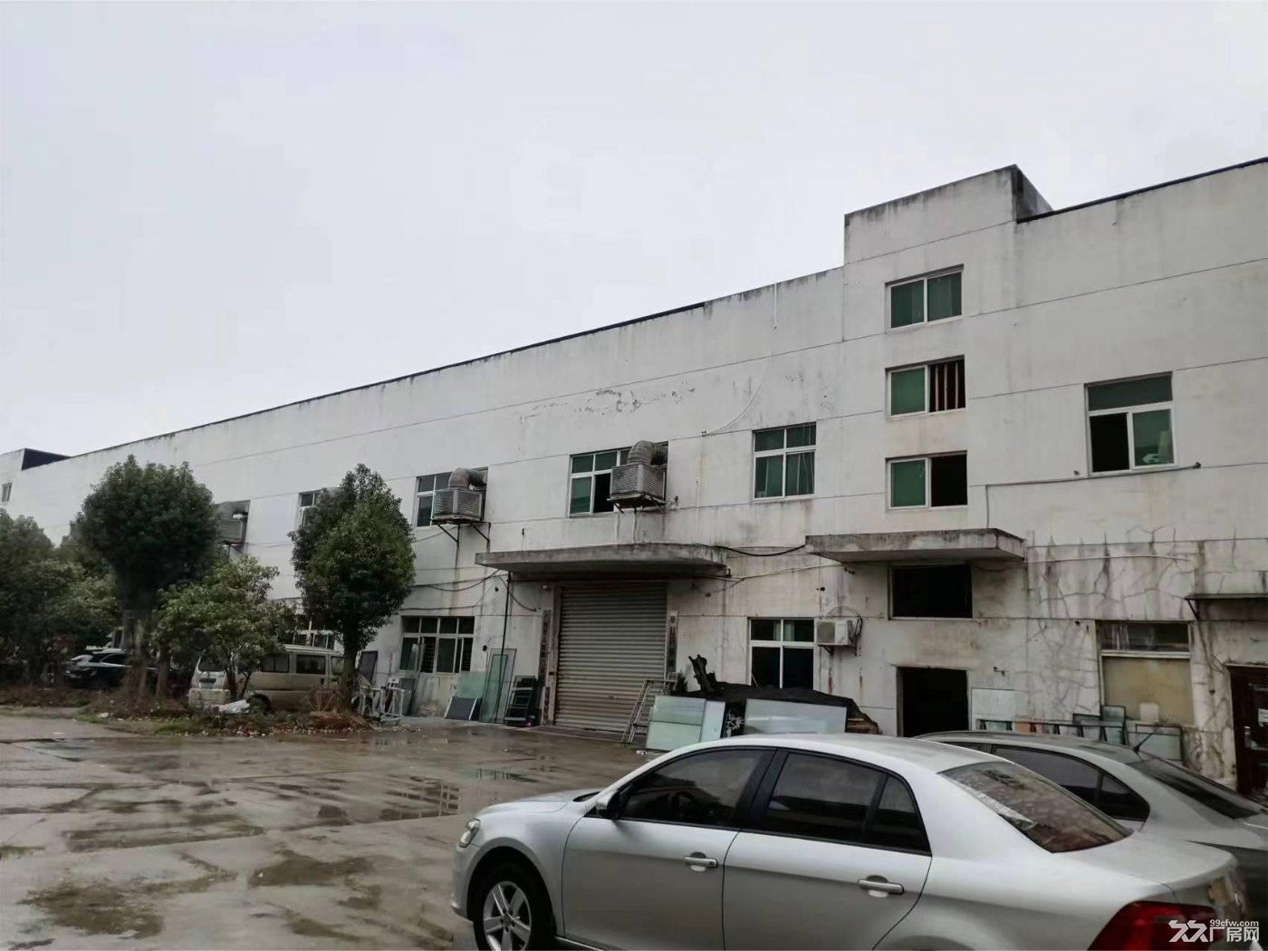小蓝独院框架厂房一到二楼底价招租，紧邻主干道 - 3