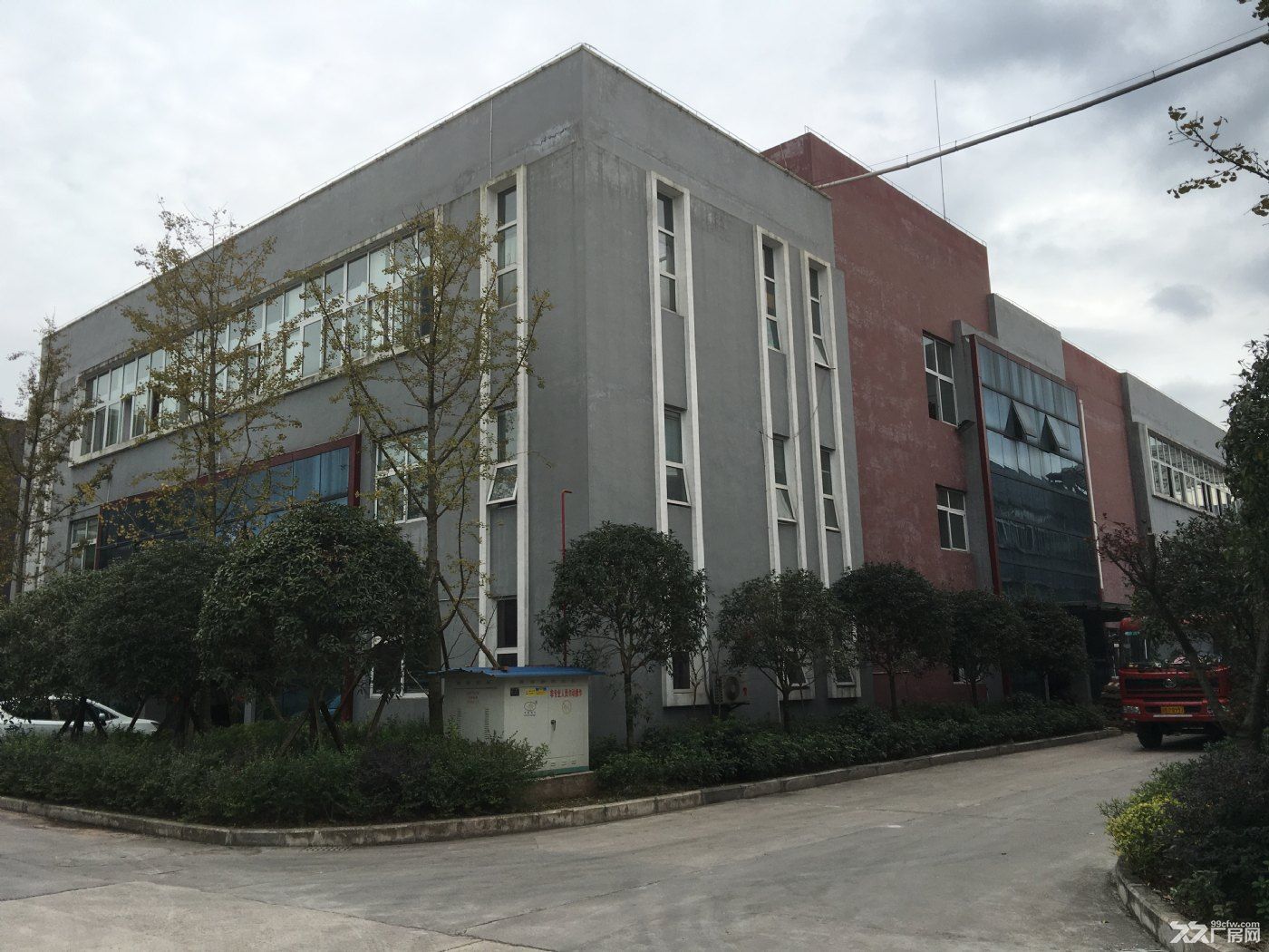 青杠高速入口旁9800㎡ 标准框架厂房租售 独院50年产权 - 7