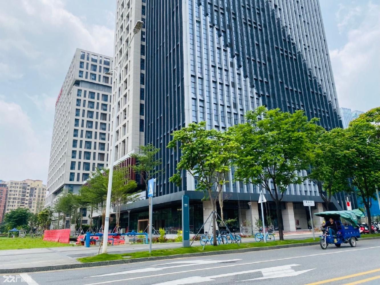 深圳光明央企园区地铁口厂房免租5个月补贴20元每平方 - 8
