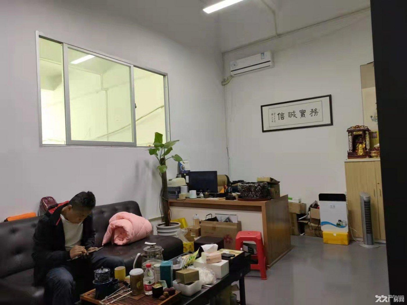 龙华大浪地铁口阳台山楼上新出可办环评360平精装修厂房出租 - 3