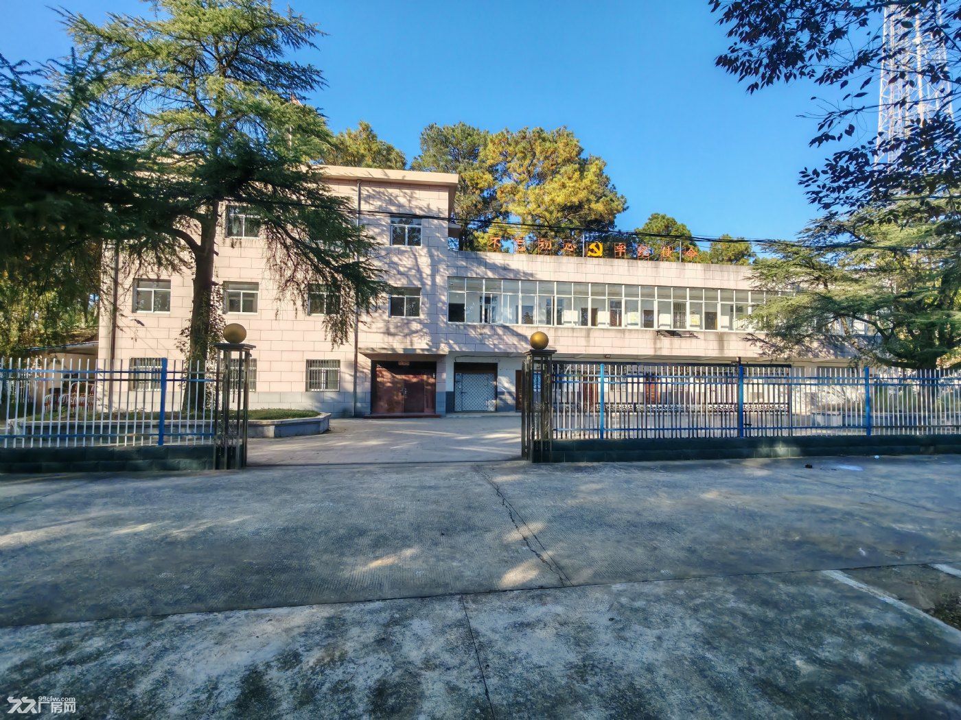 傅家坛林场原办公楼招租(可作办公场所、员工宿舍)