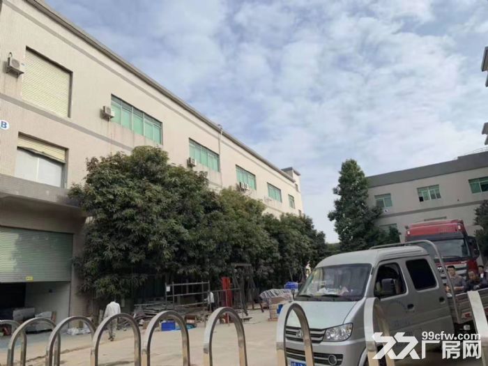 塘厦近深圳观兰 独院厂房出租6840平 现成千级无尘车间