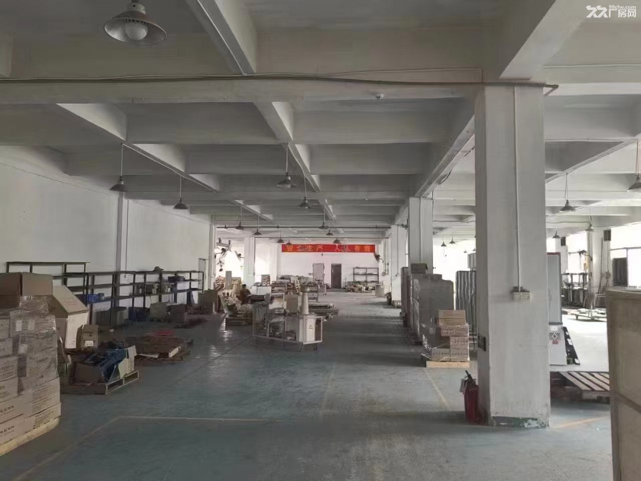 松岗大田洋独门独院靓厂房招租三层5200平 - 3