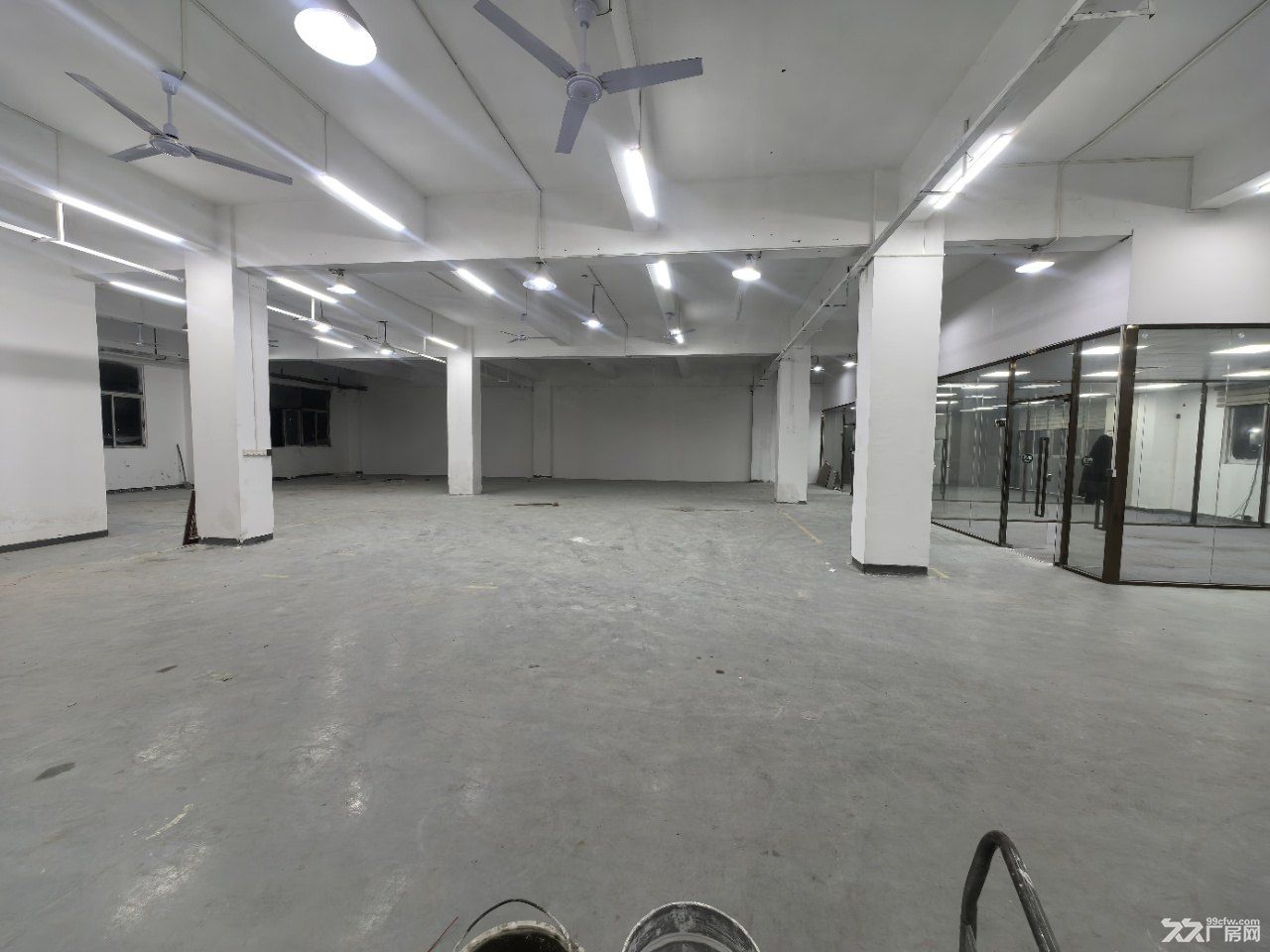 龙华清湖一楼1100平厂房出租 - 4