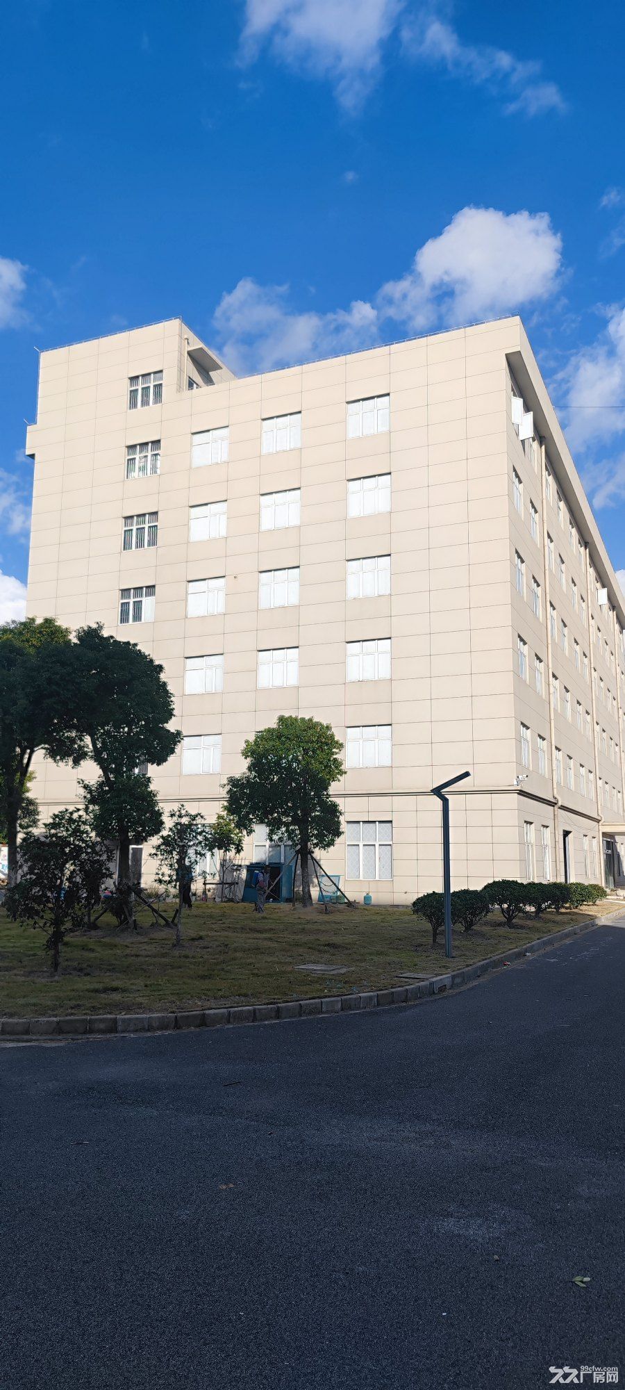 上海临港自贸区独栋厂房出租出租 - 3
