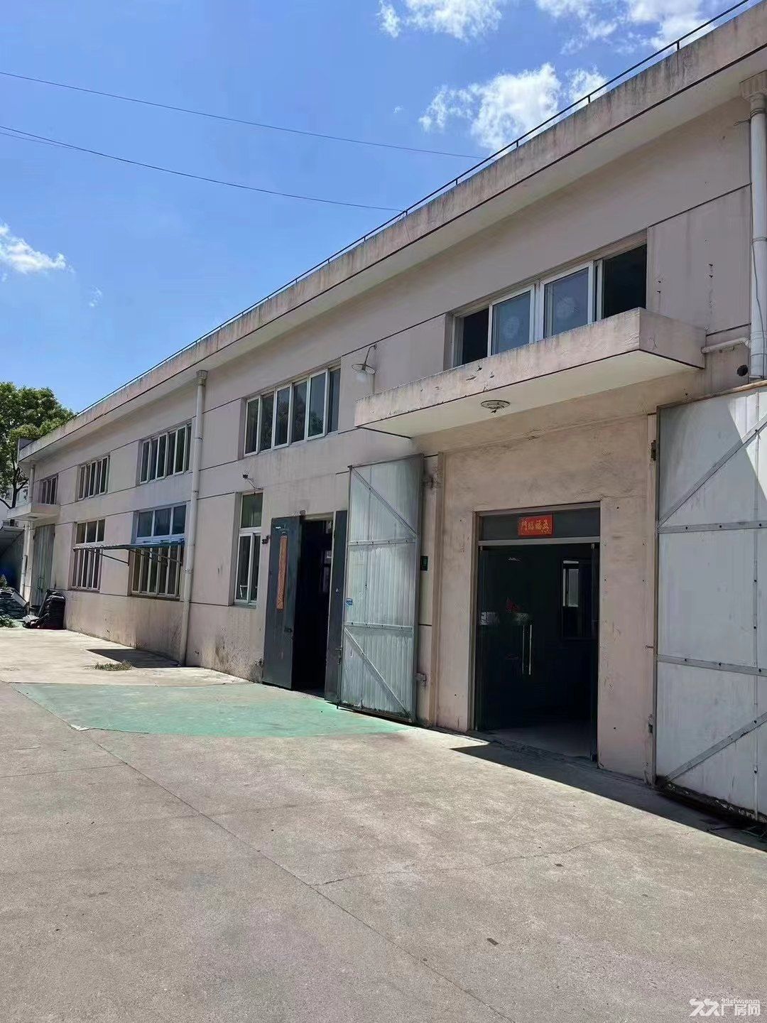 低价出租龙吴路单层厂房独栋500平配套宿舍办公