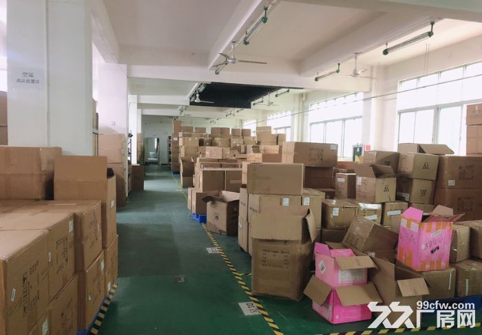 坂田新地铁口附近楼上厂房1580平出租,有电梯,配套宿舍办公室 - 2
