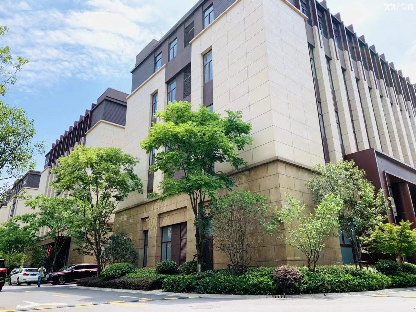 全新园区104板块 可环评 门口有轨电车 0.7 - 2