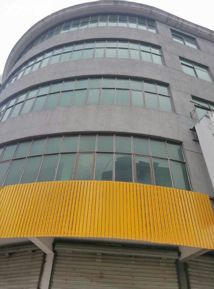 安华 镇 上 厂房 出租 菜市场旁(可以用于写字楼、厂房、网吧、饭店等)